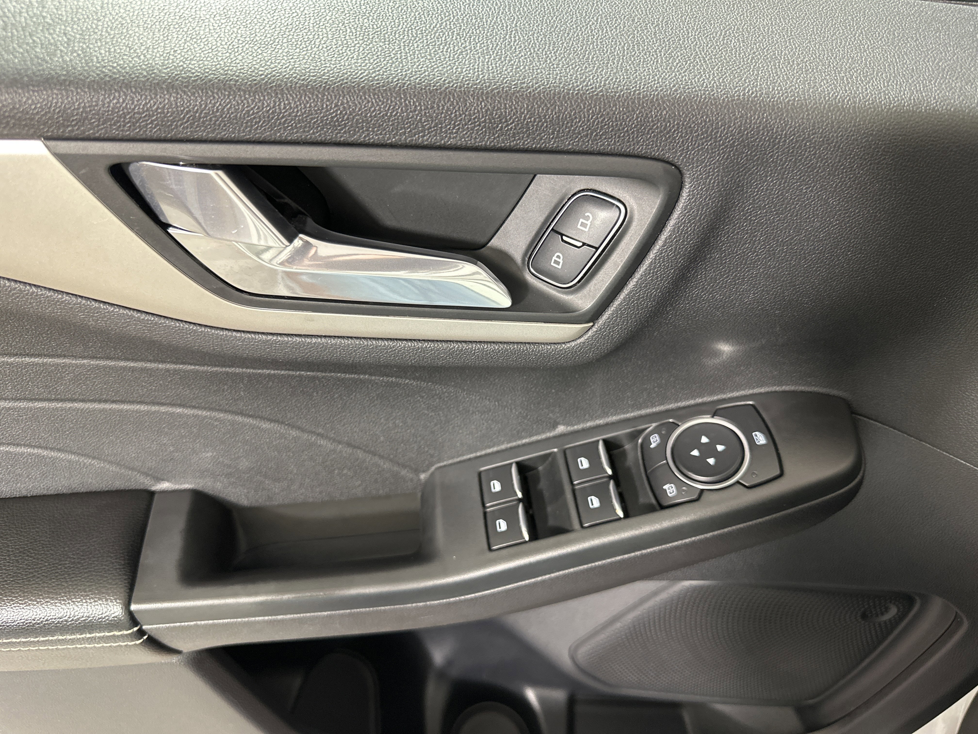 Certified 2022 Ford Escape SEL image 11