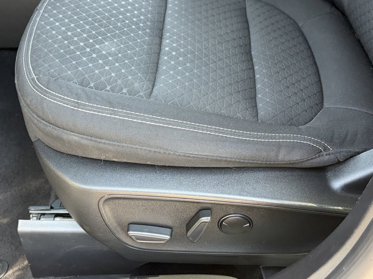 Certified 2023 Ford Escape Active FWD image 25