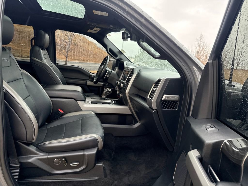 Certified 2018 Ford F150 Raptor w/ Equipment Group 802A Luxury image 28