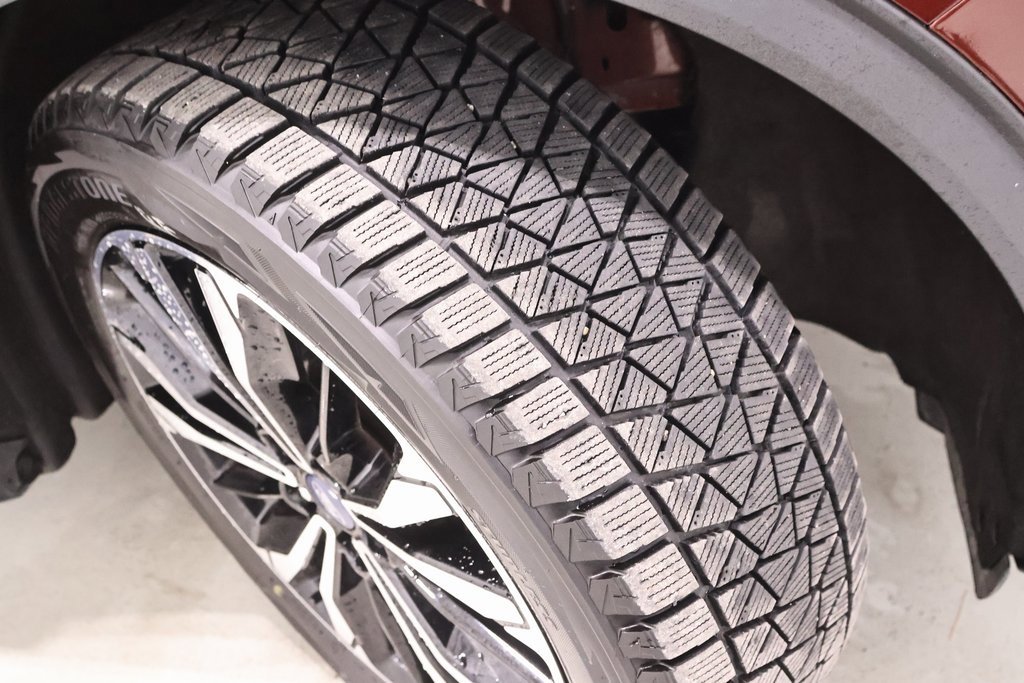 Certified 2021 Ford Escape SE w/ SE Sport Appearance Package image 36