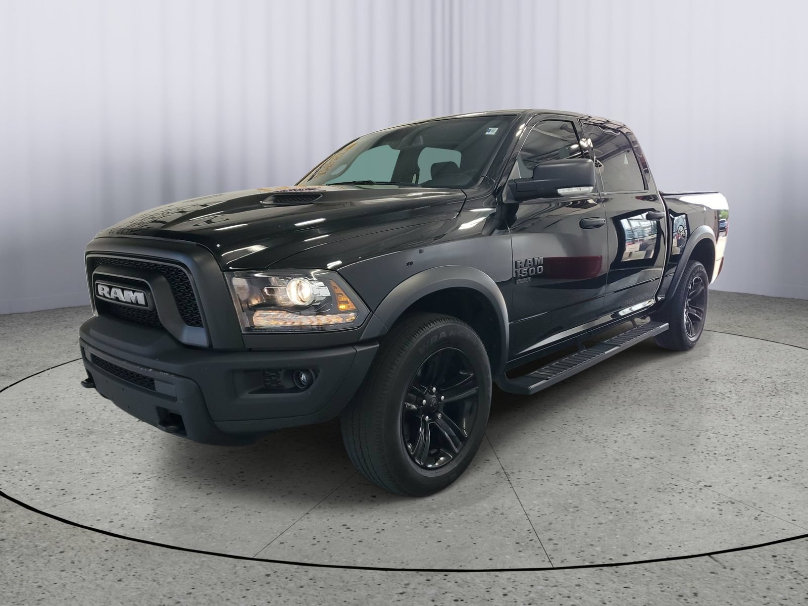 Used 2023 RAM 1500 Warlock AWD/4WD image 2