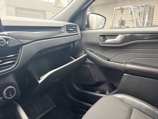 Certified 2024 Ford Escape ST-Line Select image 34