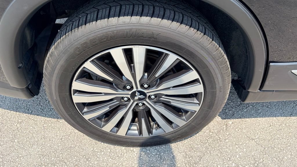 Used 2020 Mitsubishi Outlander ES FWD image 28