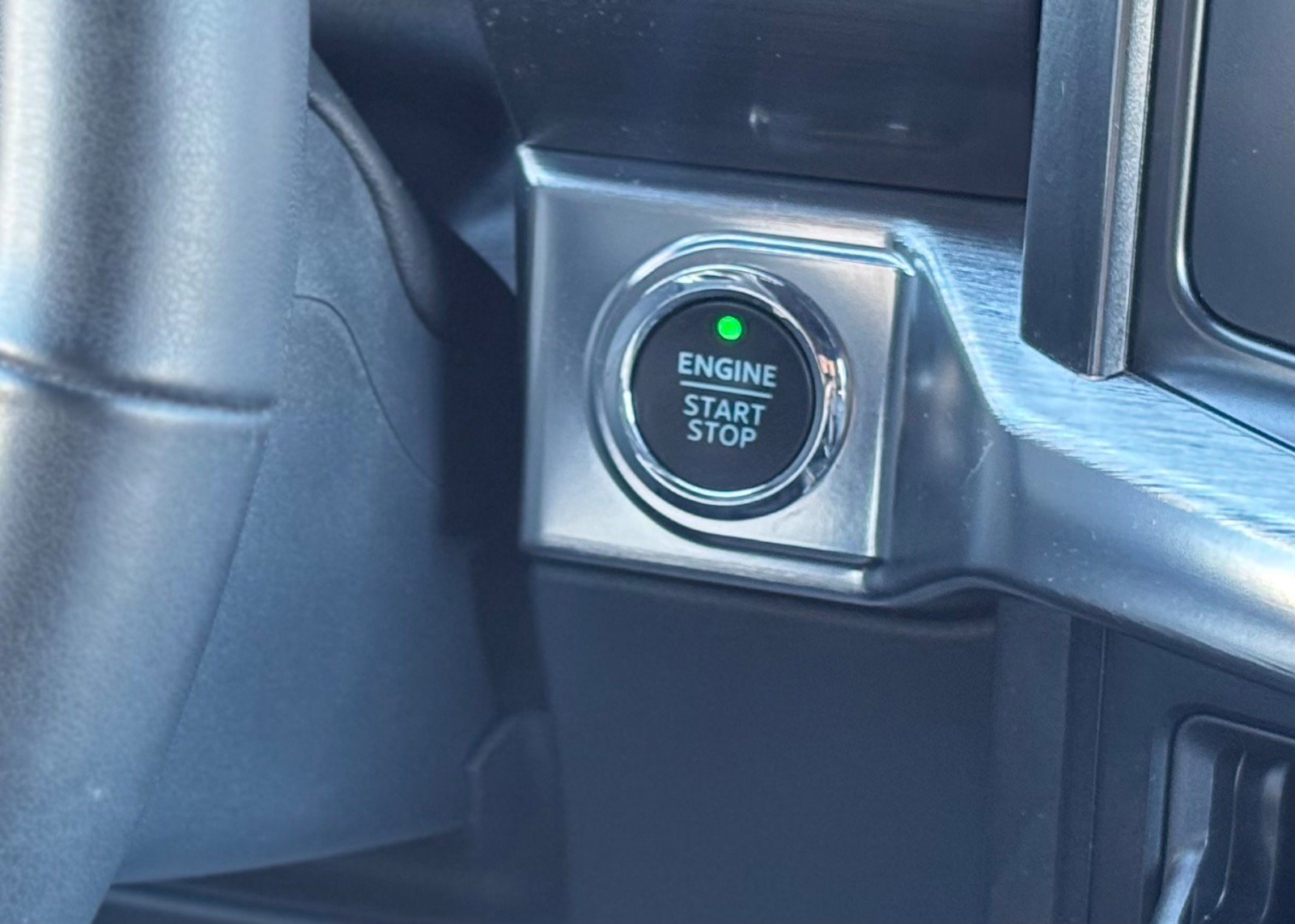 Certified 2022 Ford F150 Lariat w/ Equipment Group 502A High image 39