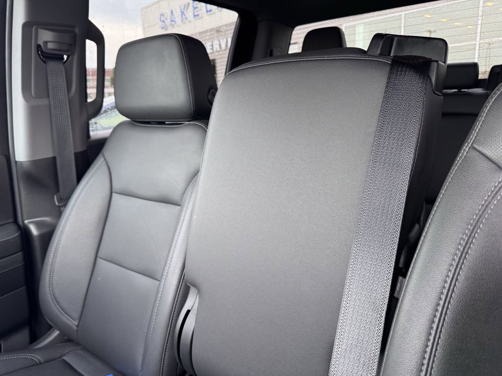 Used 2024 GMC Sierra 1500 SLT AWD/4WD image 23