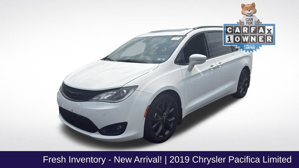 Used 2019 Chrysler Pacifica Limited w/ Advanced Safetytec Group FWD image 1