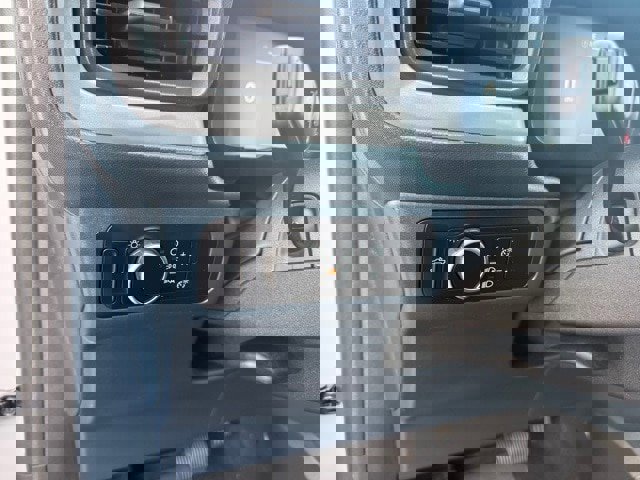 Certified 2025 Ford Maverick XL w/ Equipment Group 102A image 16