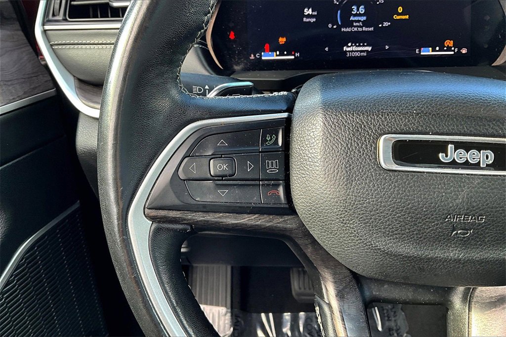 Used 2022 Jeep Grand Cherokee L Limited image 17