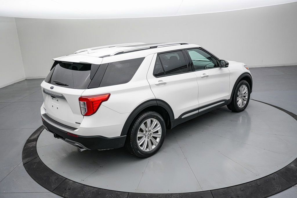 Certified 2023 Ford Explorer Limited w/ Hybrid Equipment Group 310A image 5