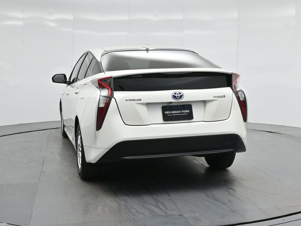 Used 2017 Toyota Prius One image 15