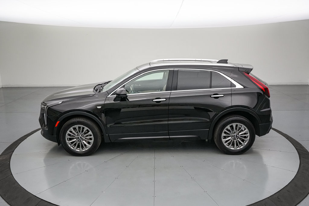 Used 2024 Cadillac XT4 Premium Luxury w/ Active Safety Package AWD/4WD image 7