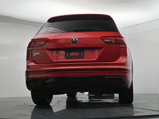 Used 2024 Volkswagen Tiguan SE R-Line FWD image 44