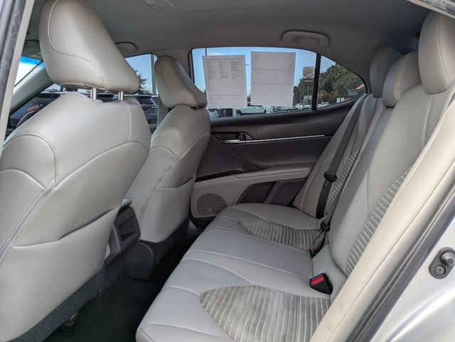 Used 2020 Toyota Camry SE FWD image 13