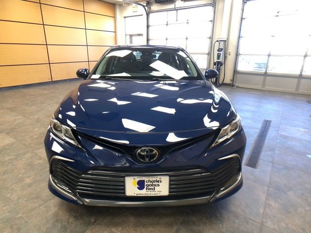 Used 2023 Toyota Camry LE image 2