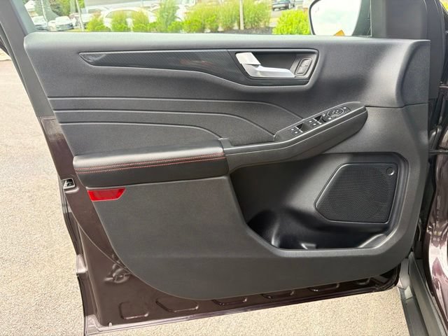 Certified 2023 Ford Escape ST-Line w/ Tech Pack #1 AWD/4WD image 22