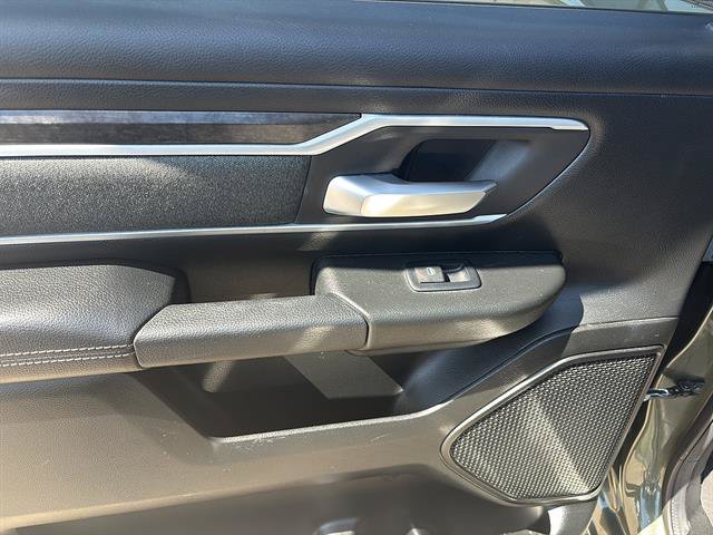 Used 2020 RAM 1500 Big Horn AWD/4WD image 17