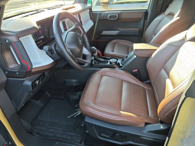 Certified 2023 Ford Bronco Heritage Edition AWD/4WD image 15