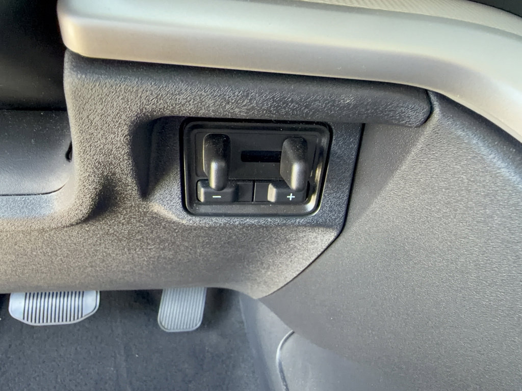 Certified 2025 Ford Expedition Active image 30