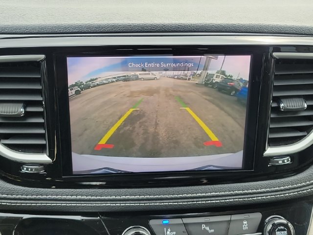 Used 2024 Chrysler Pacifica Limited FWD image 31