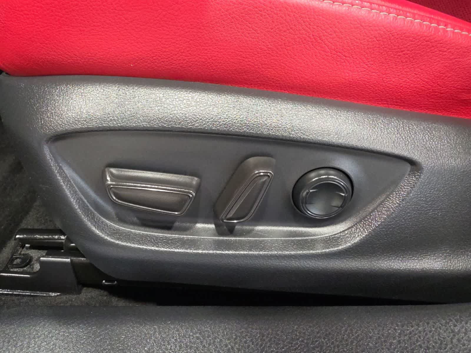 Used 2019 Toyota Camry XSE FWD image 18