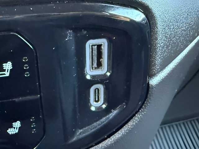 Used 2025 Chevrolet Silverado 1500 LT AWD/4WD image 14