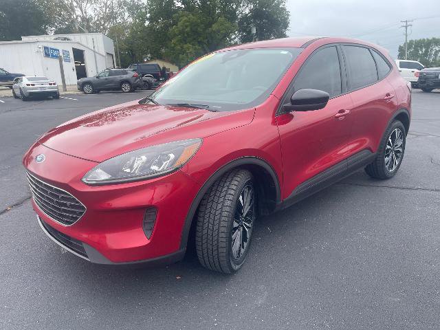 Certified 2022 Ford Escape SE w/ SE Sport Appearance Package FWD image 5