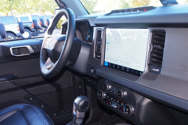 Certified 2026 Ford Bronco Big Bend w/ Black Diamond Package AWD/4WD image 10
