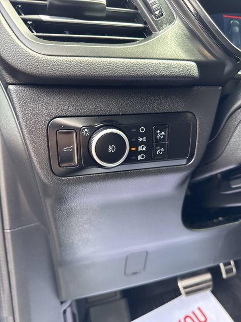 Certified 2023 Ford Escape ST-Line Select w/ Tech Pack #2 AWD/4WD image 17