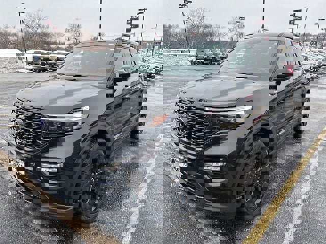 Certified 2023 Ford Explorer ST-Line w/ Class IV Trailer Tow Package