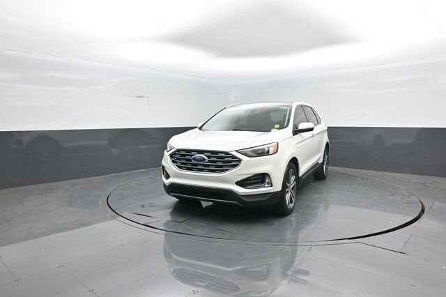 Certified 2024 Ford Edge Titanium AWD/4WD image 3