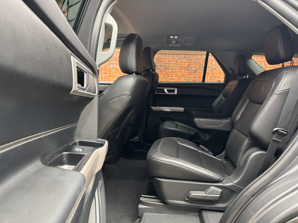 Certified 2023 Ford Explorer XLT w/ Equipment Group 202A AWD/4WD image 24