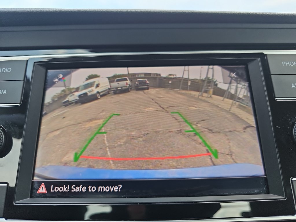 Used 2024 Volkswagen Jetta SE FWD image 21