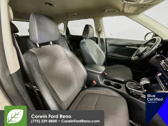 Used 2023 Kia Seltos S w/ Navigation Package FWD image 30