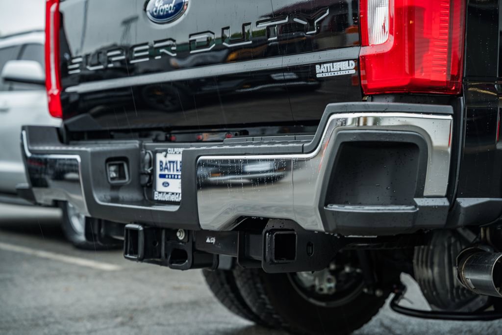 Certified 2025 Ford F450 XL w/ FX4 Off-Road Package AWD/4WD image 6