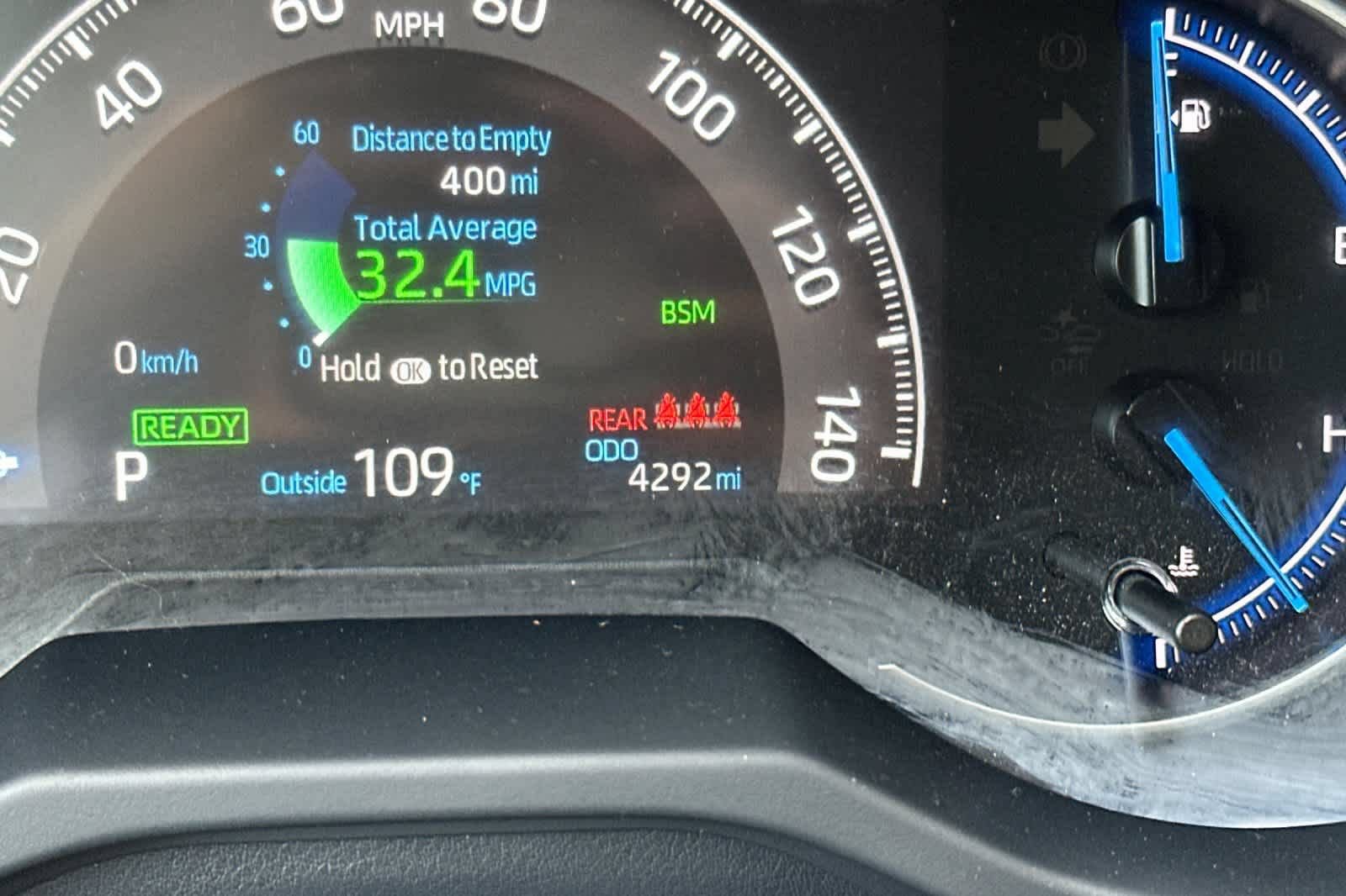 Used 2025 Toyota RAV4 XLE AWD/4WD image 26