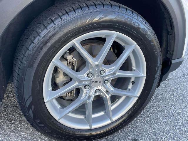 Certified 2022 Ford Explorer Platinum w/ Equipment Group 601A image 7