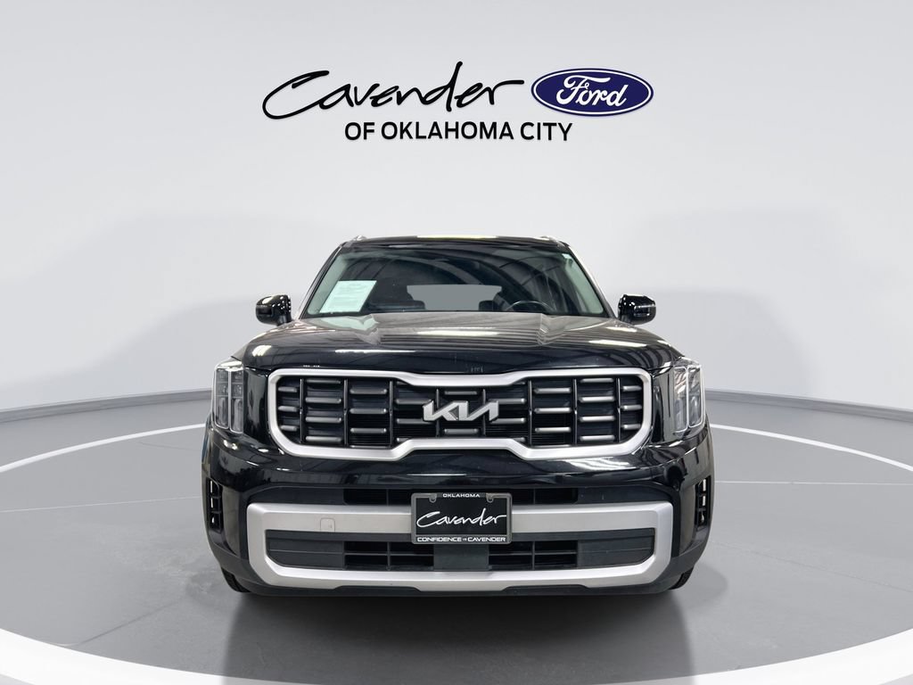 Used 2025 Kia Telluride S FWD image 3