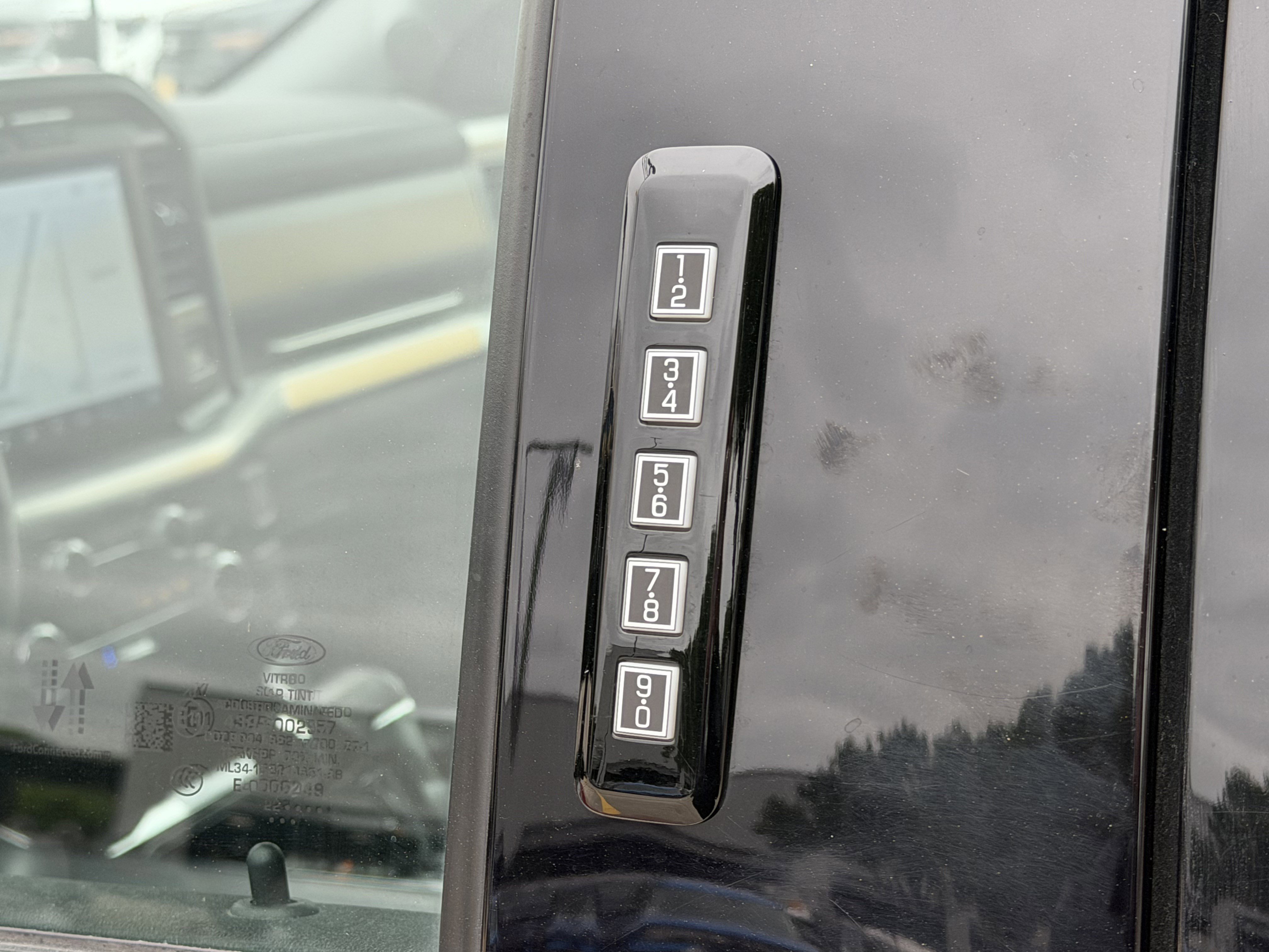 Certified 2022 Ford F150 Lariat w/ Equipment Group 502A High AWD/4WD image 17
