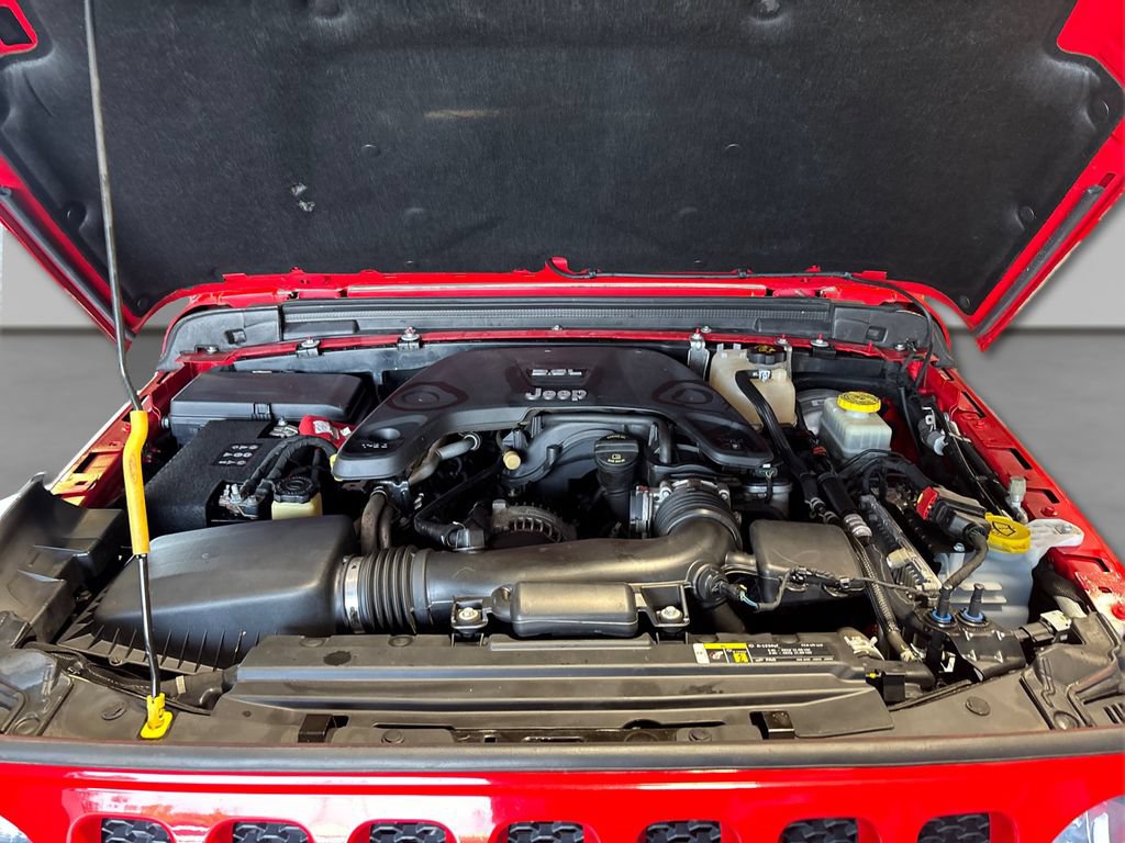 Used 2018 Jeep Wrangler Unlimited Sport S AWD/4WD image 16