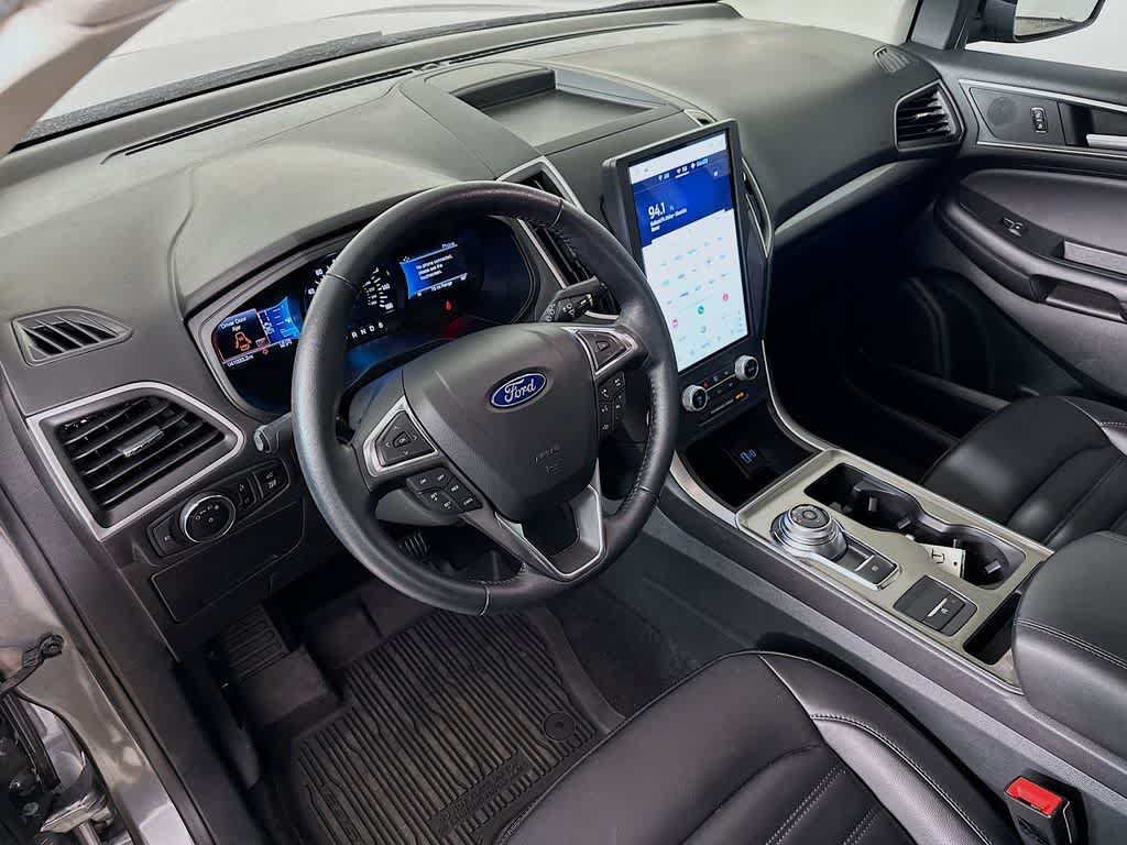 Certified 2023 Ford Edge SEL w/ Convenience Package AWD/4WD image 2