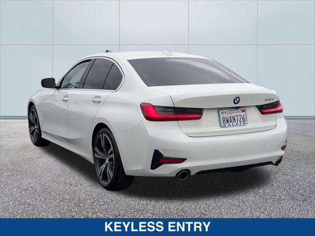 Used 2021 BMW 330i Sedan w/ Driving Assistance Package RWD image 3