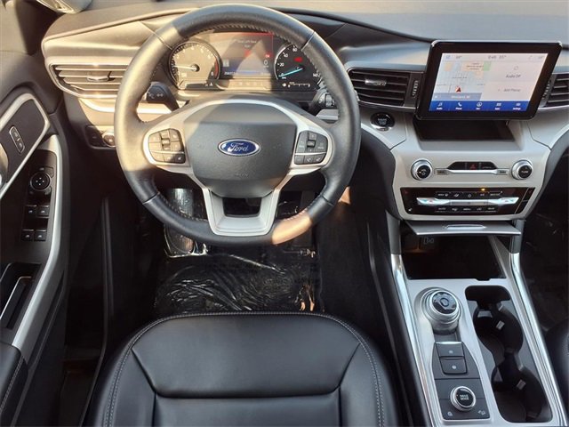 Certified 2023 Ford Explorer XLT w/ Equipment Group 202A image 11