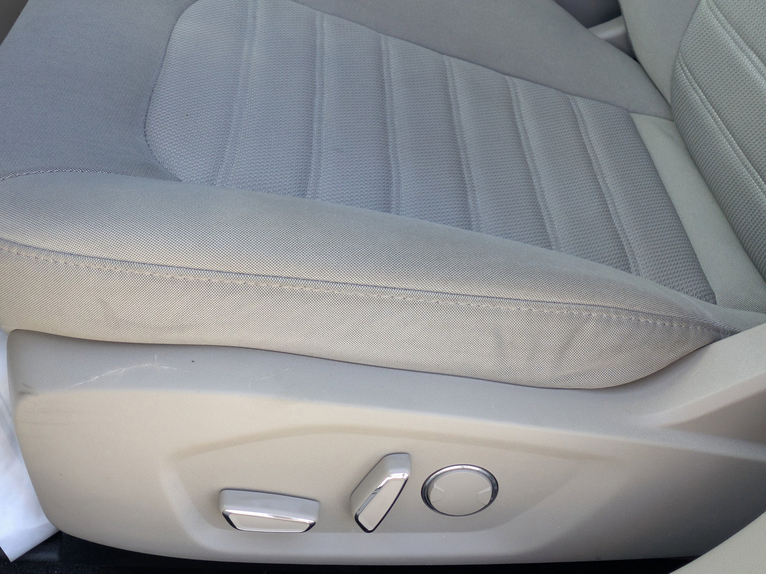 Certified 2020 Ford Fusion SE FWD image 23