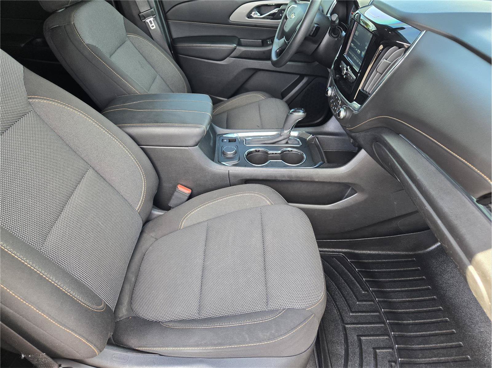 Used 2018 Chevrolet Traverse LS FWD image 13
