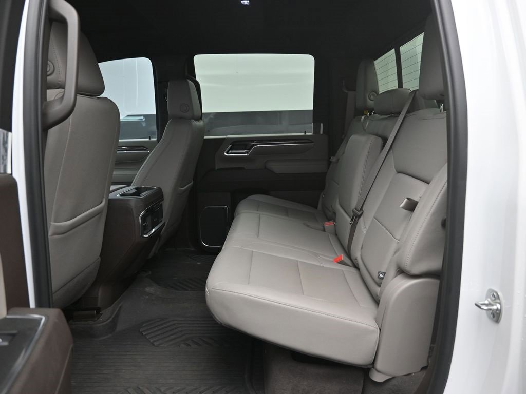 Used 2025 Chevrolet Silverado 3500 LTZ w/ LTZ Convenience Package image 26