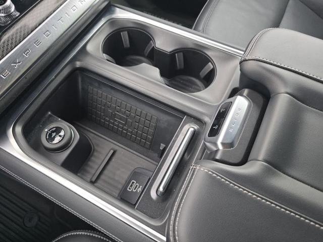 Certified 2025 Ford Expedition Max Platinum w/ Stealth Performance Package image 28