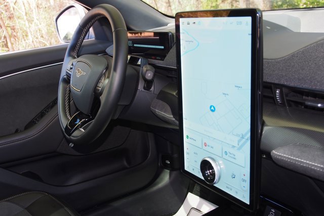 Certified 2025 Ford Mustang Mach-E GT image 10