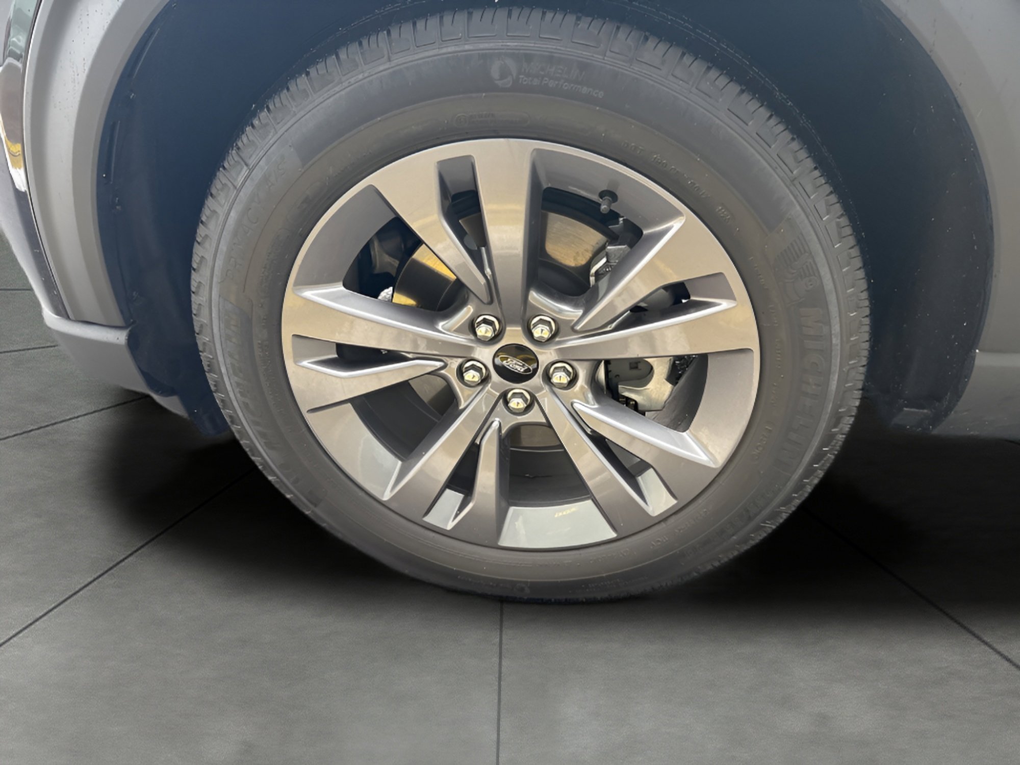 Certified 2025 Ford Explorer Active w/ Active Comfort Package image 54