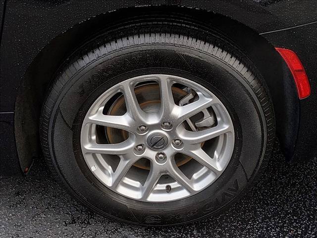 Used 2025 Chrysler Pacifica Select FWD image 17
