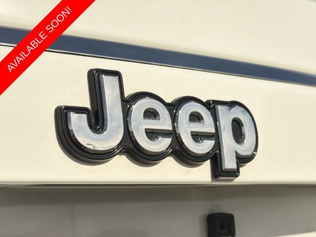 Used 2017 Jeep Compass High Altitude FWD image 13